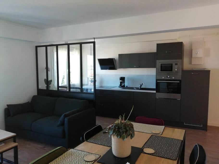 Bel Appartement Au Bord De L'Allier Classe 4* Vichy Exterior foto