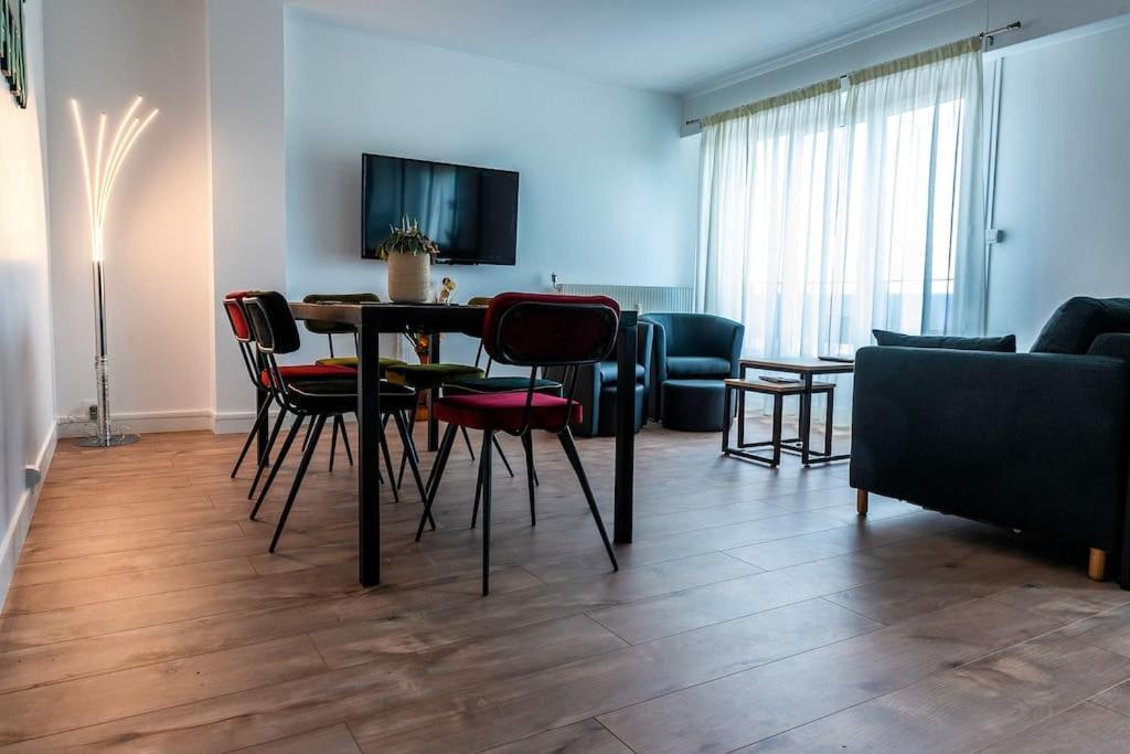 Bel Appartement Au Bord De L'Allier Classe 4* Vichy Exterior foto
